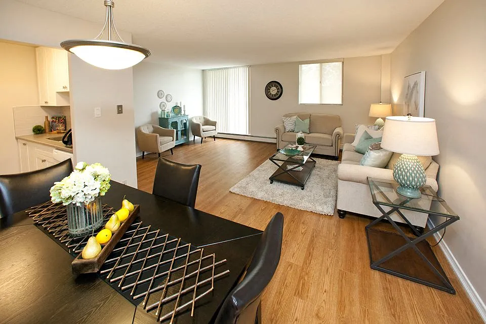 Wellington Park Towers — Photo 4