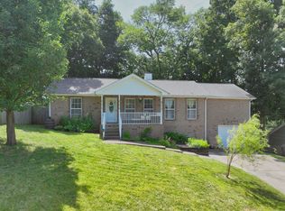 225 High Chaperal Dr, Goodlettsville, TN 37072