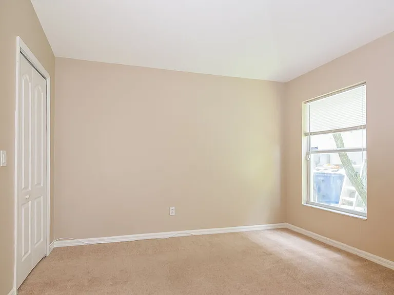 1120 Lake Shore Ranch Dr — Photo 12