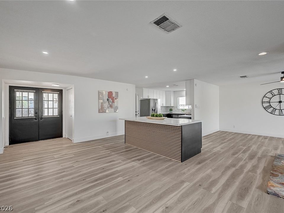 1st image of 4468 El Pito Ln