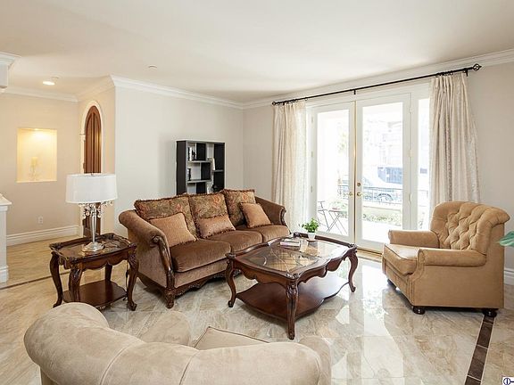 4th image of 216 S Madison Ave APT 102