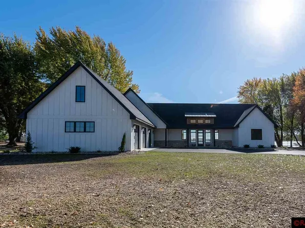 5706 Sunrise Trl, Madison Lake, MN 56063