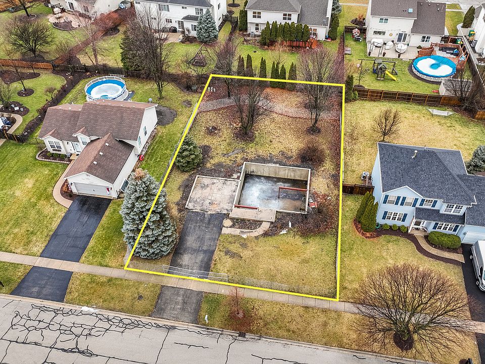 1st image of 24925 Jordan Ln