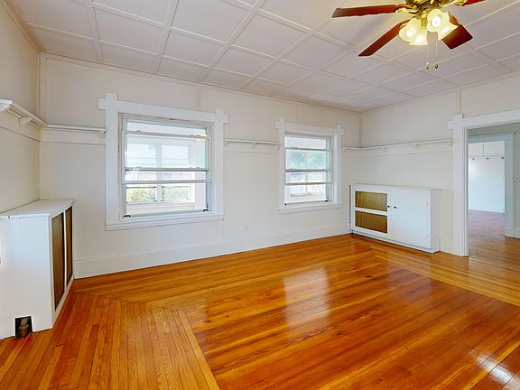 2nd image of 81 Bellevue Ave