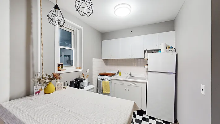 Rented by Oxford Property Group | media 14