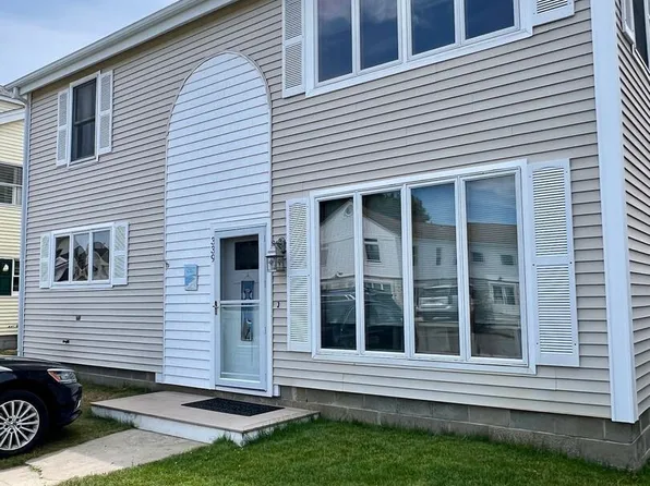 339 Woodstock St, Seabrook, NH 03874