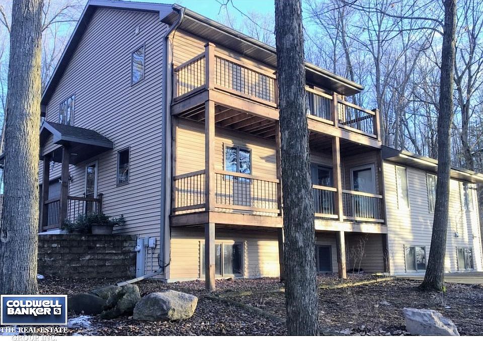 Welcome to 458 N Crest St!