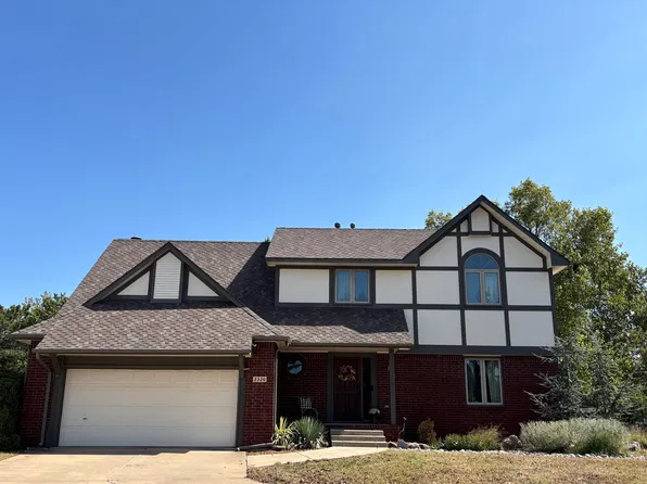 2320 N Stoneybrook Ct, Wichita, KS 67226