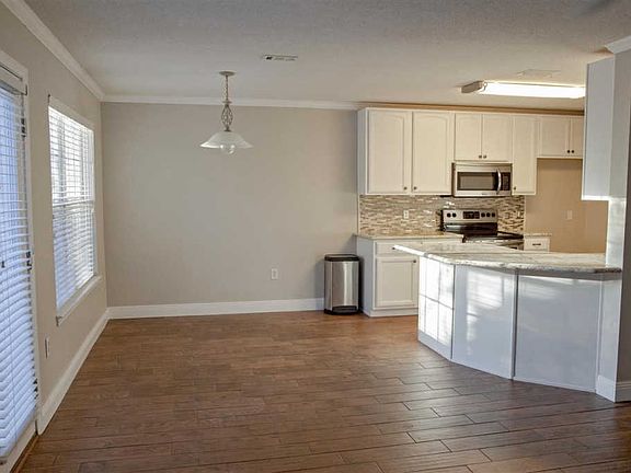 3rd image of 6358 Cottage Woods Dr