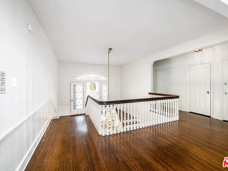 809 N Bedford Dr — Photo 21