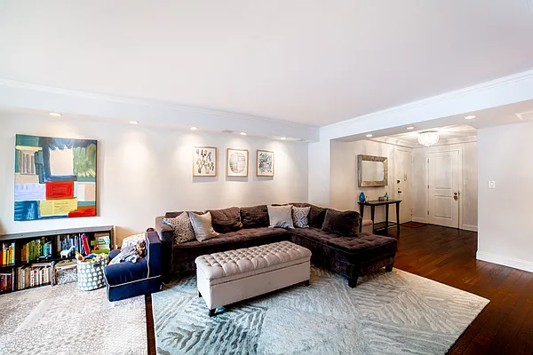 Sold by Weichert Manhattan Midtown | media 6
