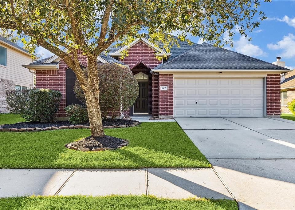 1st image of 18815 Woodbreeze Dr