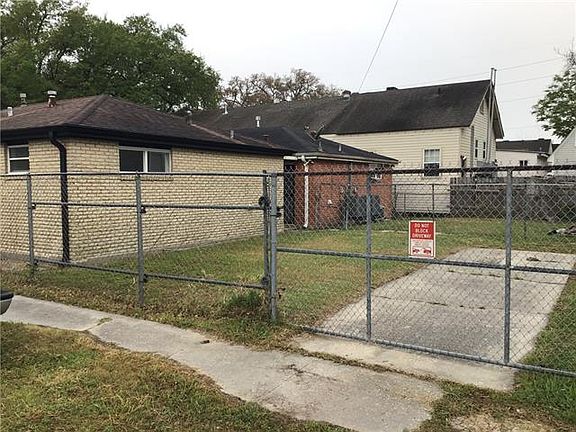 3rd image of 8301 Spruce St #1