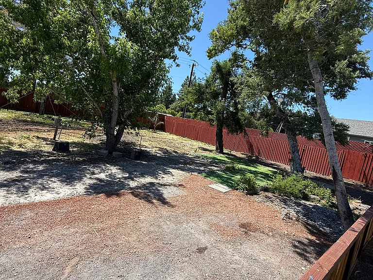 1205 Keiser Ave — Photo 16
