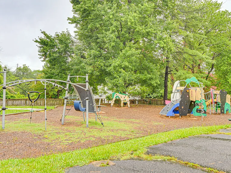 6604 Oak St #ID1545849P — Photo 19