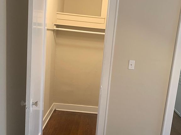 4th image of 2617 N Hudson Ave #1