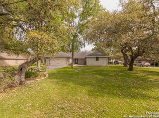 63 Country View Cir, New Braunfels, TX 78132