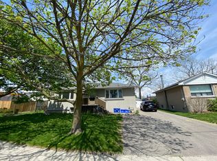 1049 Simcoe St S, Oshawa, ON L1H4L4