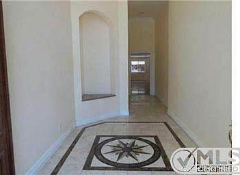 3rd image of 6658 Capistrano Ave