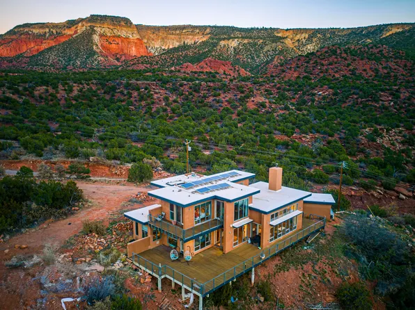 1111 Madrid Rd, Jemez Springs, NM 87025