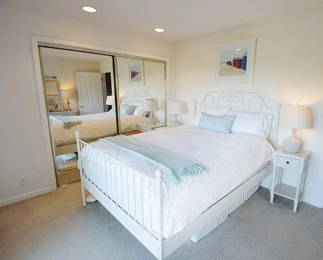Second bedroom