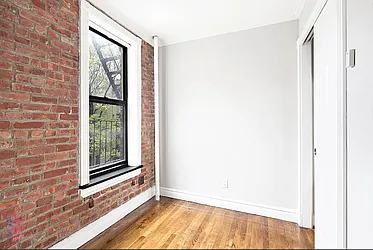 Rented by Century 21 Premier 