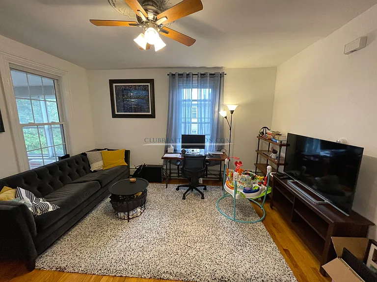 17 Bigelow St #2 — Photo 6