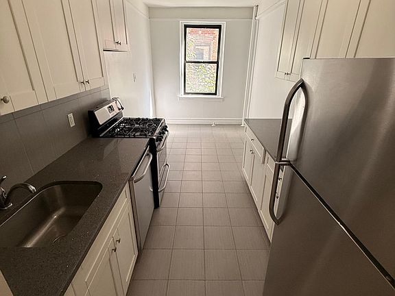 5th image of 570 Westminster Rd APT B30