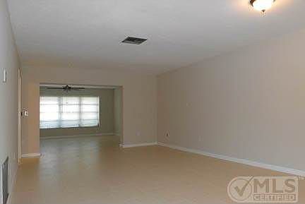 4th image of 5725 Fernley Dr E APT 49