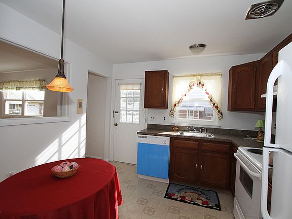 4th image of 18 Homestead Drive #A