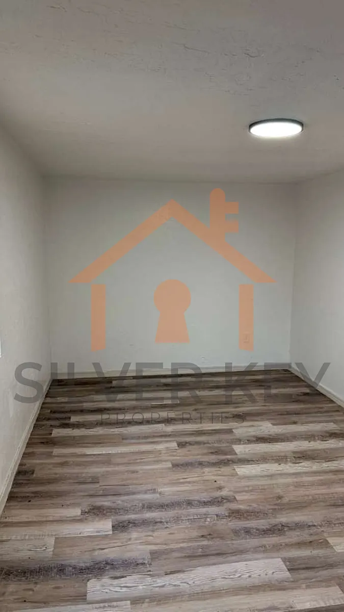 Photo 2 of 8 - 1410 SW 6th St #1 - Lawton, OK Building Photo - 1410 SW 6th St #1