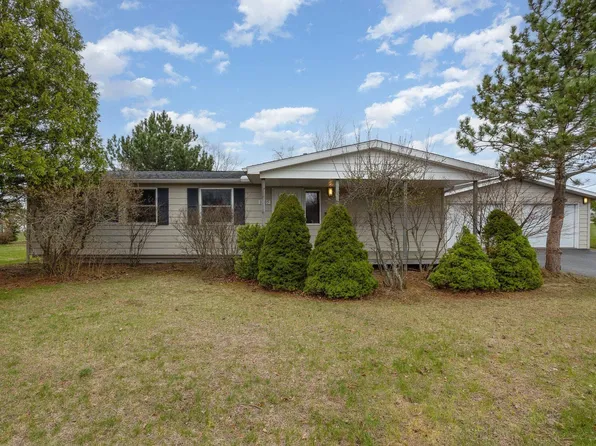 10105 Virginia St, Oscoda, MI 48750