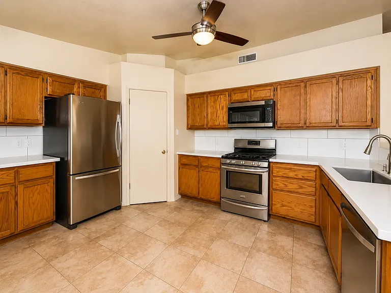 6146 E 41st Pl — Photo 7