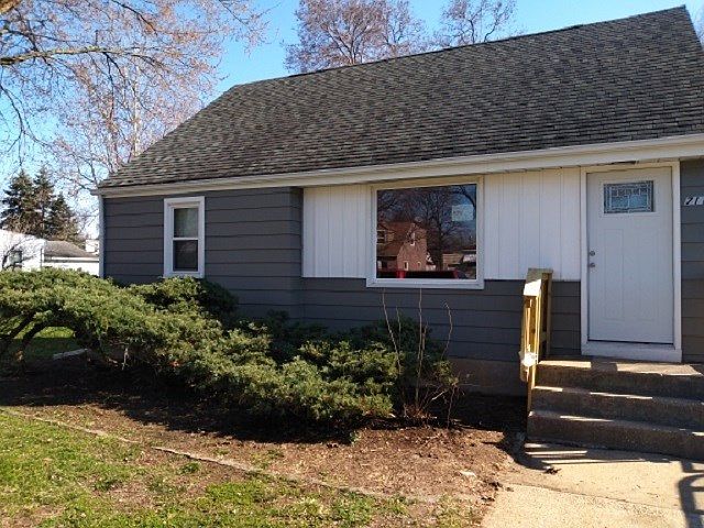 1st image of 711 River Ln