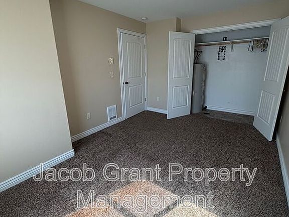 4th image of 245 Opal Ct APT 2E