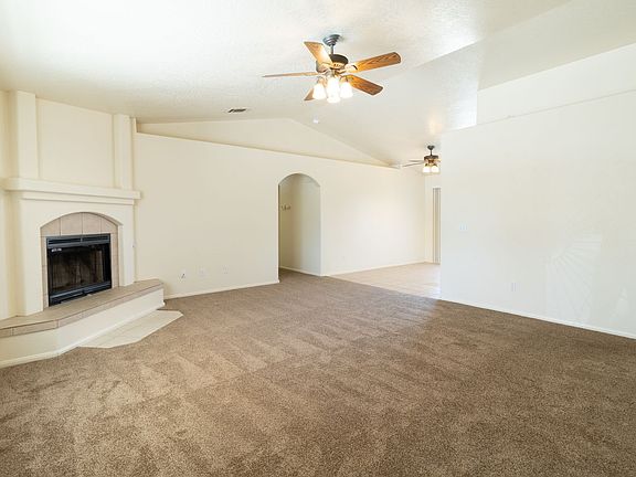3rd image of 18798 Benicia St