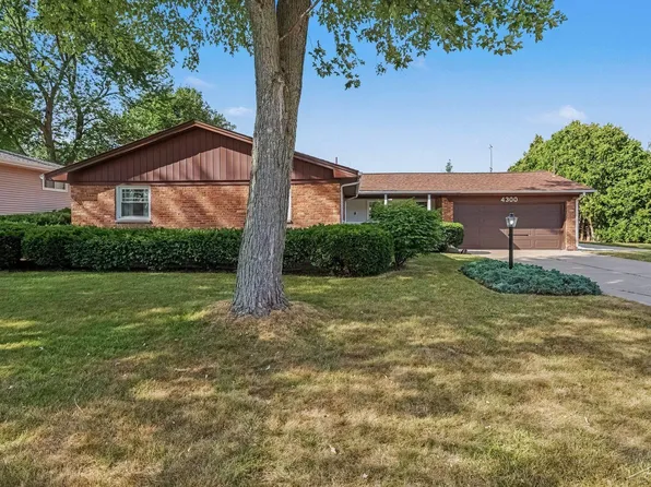 4300 Clement Dr, Saginaw, MI 48603