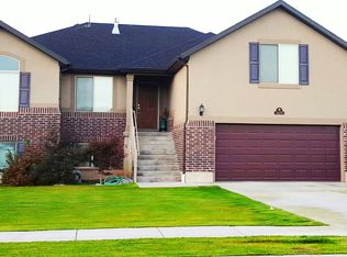 2679 W 2400 N, Farr West, UT 84404