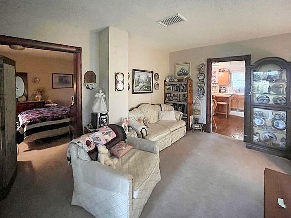 5th image of 1941 190th Avenue