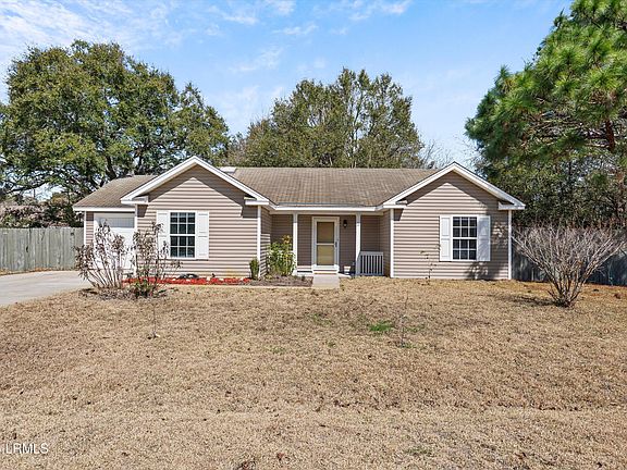 2nd image of 16 Star Magnolia Drive