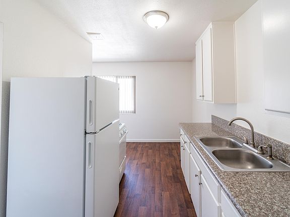 5th image of 2580 C St APT 6