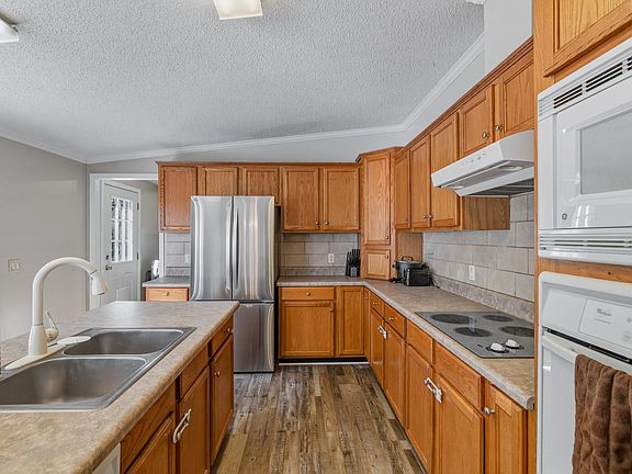 5th image of 119 Sandy Ridge Rd