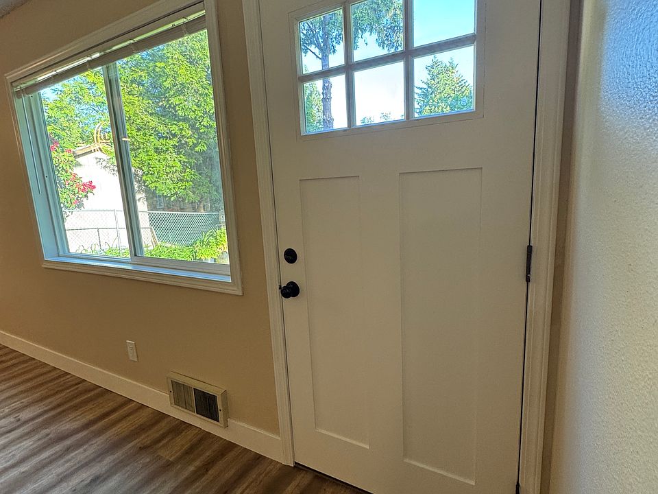 1st image of 301 NE 157th Ave #301