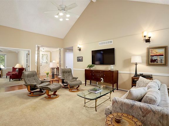 5th image of 4530 S Verbena St Unit 315