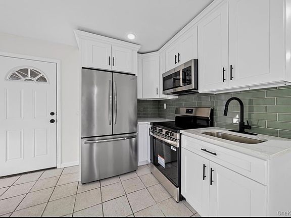 2nd image of 55 Schleigel Blvd Floor 1