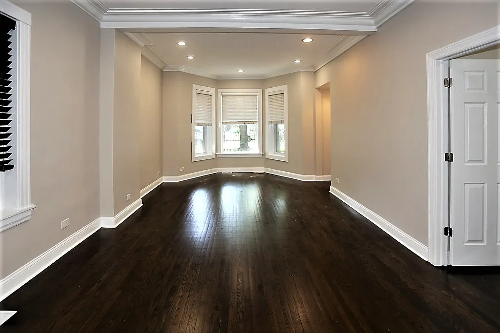 3 bed, 1300 sqft, $3,395 — Photo 3