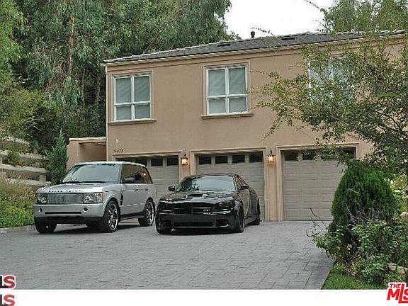3rd image of 14475 Mulholland Dr