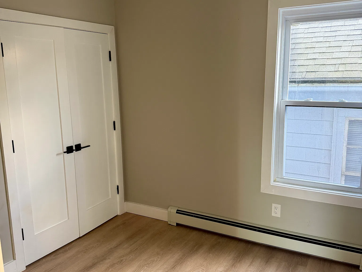 2 bed, 800 sqft, $1,700 — Photo 2