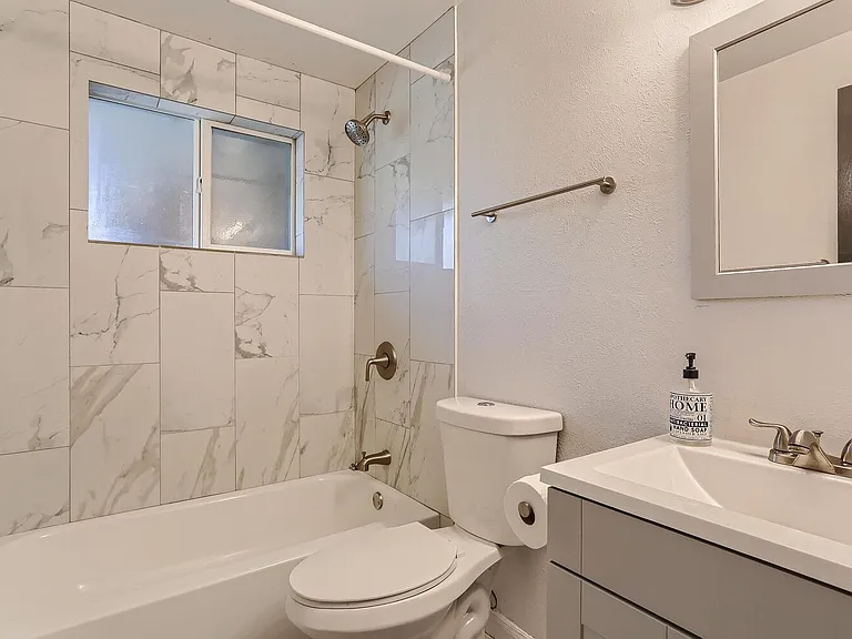 8507 W 62nd Pl — Photo 12