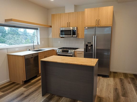 kitchen / dining